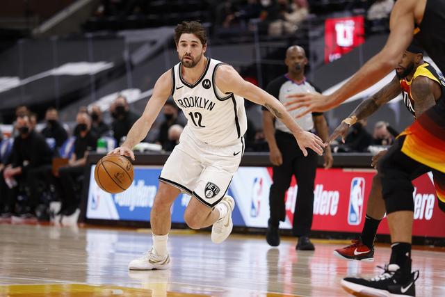 “草根”逐梦、全民参与 “城超”为何密集上线？