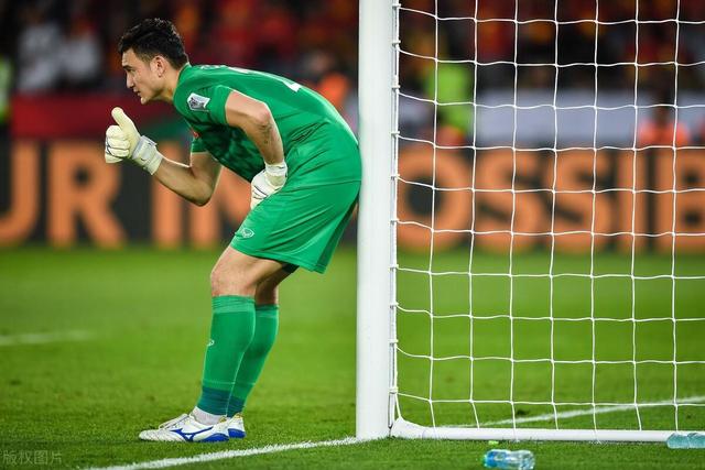 班凯罗50+13+9魔术克步行者 热火送活塞4连败